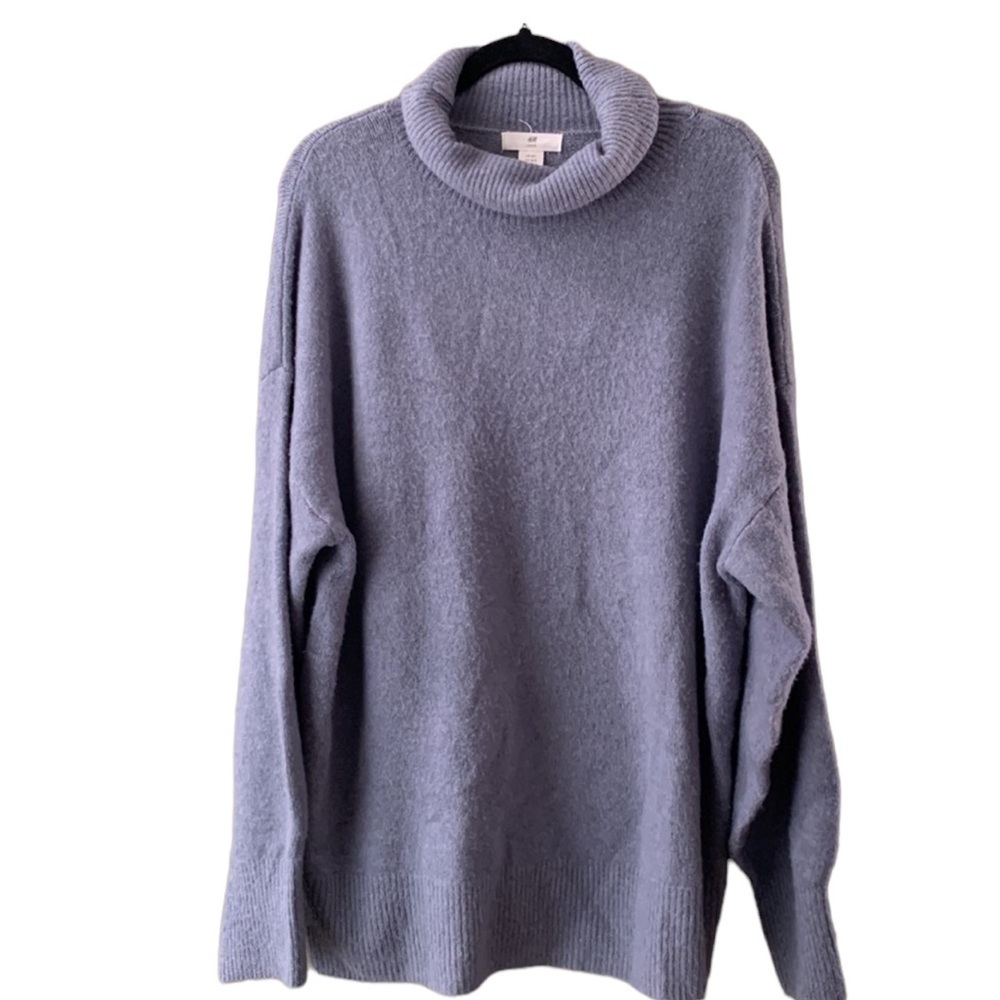 H&M turtle neck sweater size Large